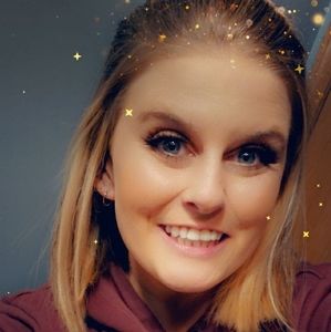 Meet your Posher, Carissa